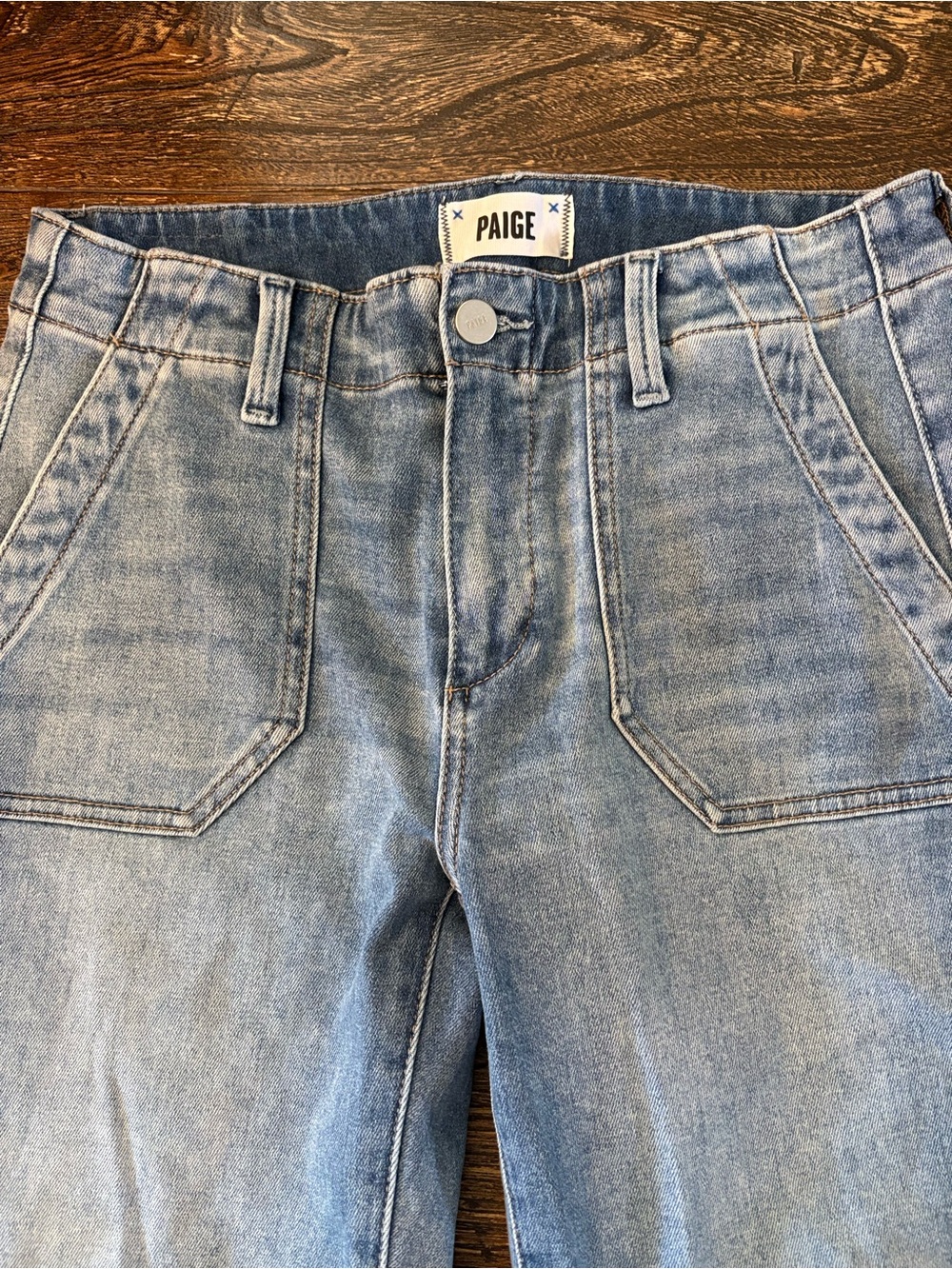 PAIGE Mayslie Denim Jogger Women 27 Light Wash Utility Patch Pockets - Picture 7 of 11